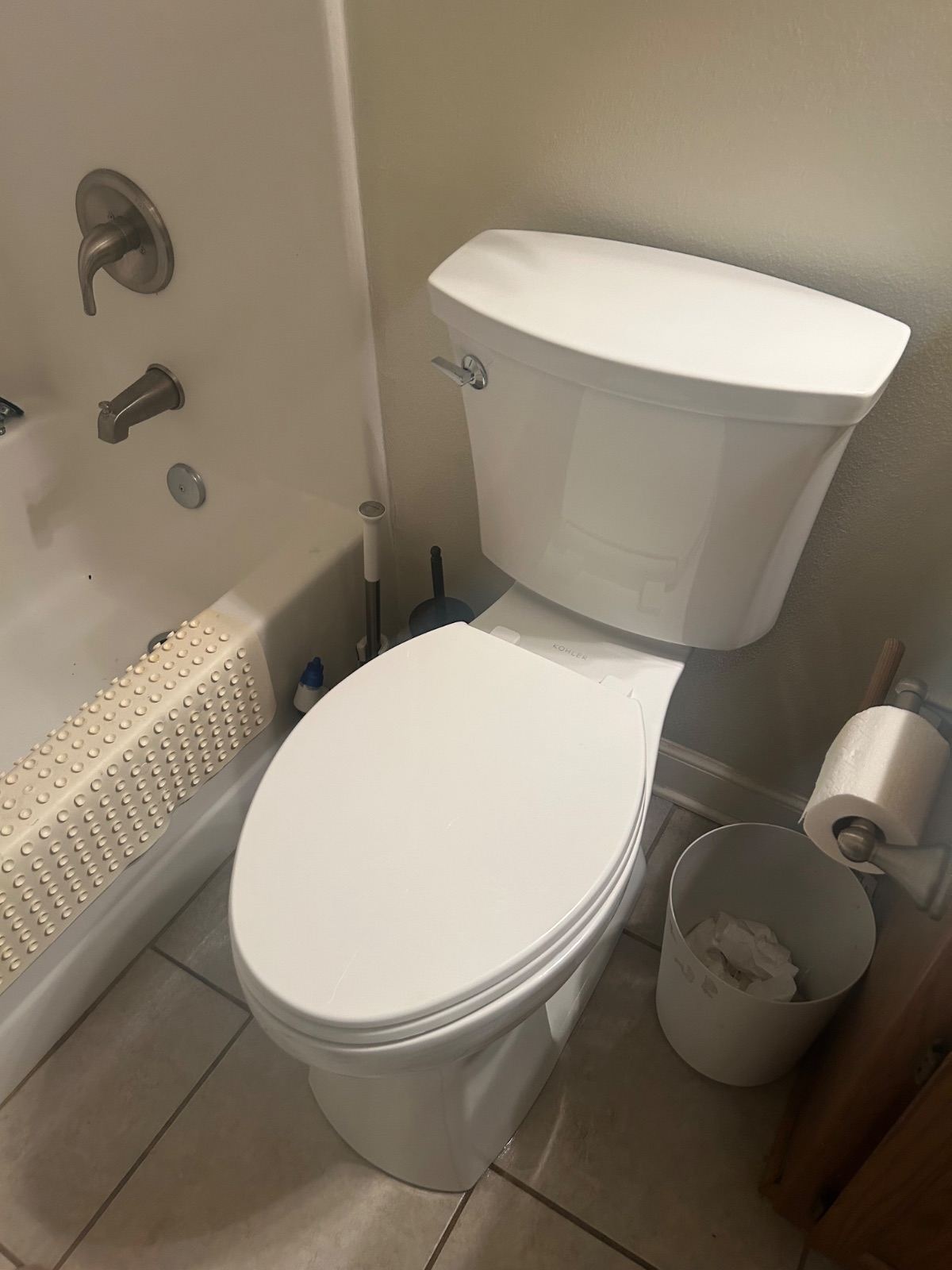 Fixtures (Toilet/Faucet/Disposal) in Hot Springs Village, AR by Bowen Plumbing